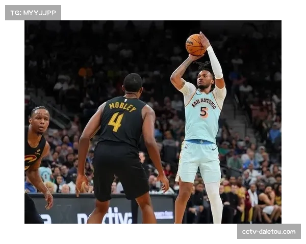 马刺客场110-107逆转猛龙，末节32-17攻势完成15分大逆转